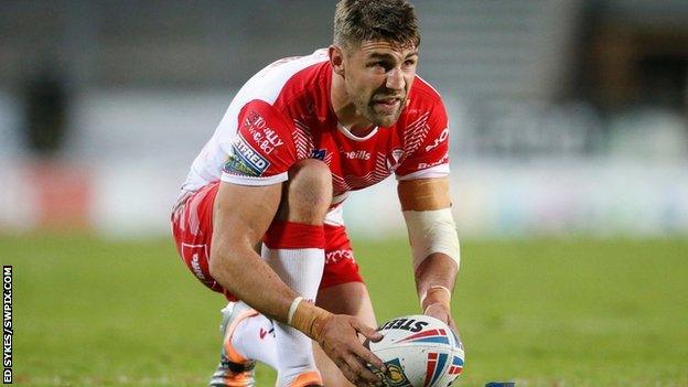 Returning St Helens winger Tommy Makinson kicked four of his five attempts at goal