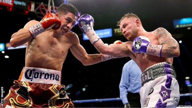 Carl Frampton (r) loses his title to Mexican Leo Santa Cruz in Las Vegas in January