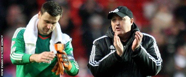 David Marshall (left) with Russell Slade after Cardiff's 0-0 draw with Charlton in February 2016