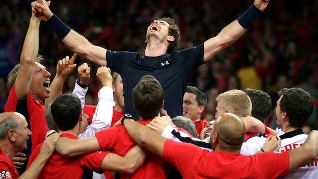 Andy Murray and the Great Britain team celebrate