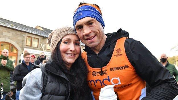 Kevin Sinfield and his wife Jane after his seventh marathon in seven days