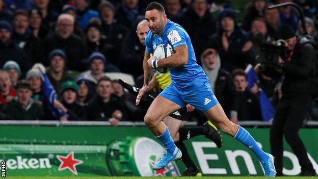 Dave Kearney continued his impressive season by notching Leinster's fourth try at the Aviva Stadium