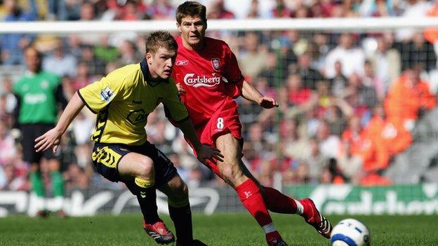 Steven Davis battles against Steven Gerrard in a 2006 game between Aston Villa and Liverpool