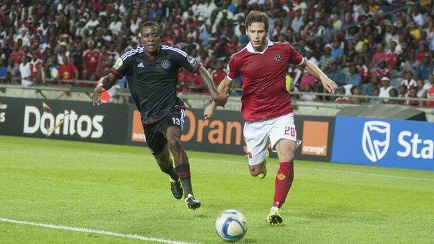 Ramadan Sobhi (right)