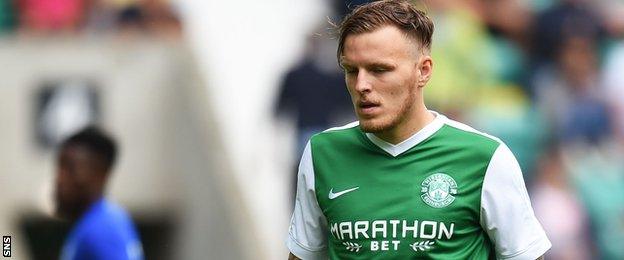 Jamie Insall in Hibernian colours