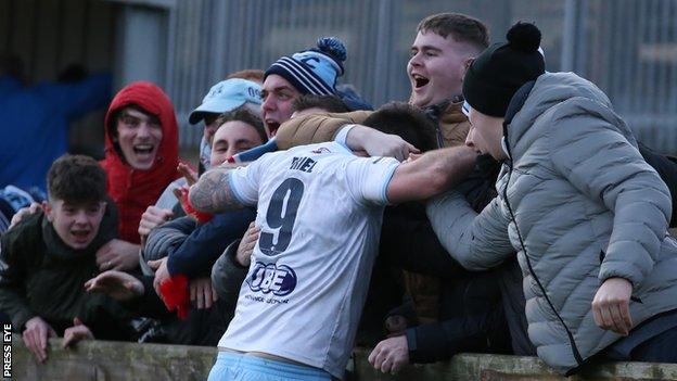 Irish League fans