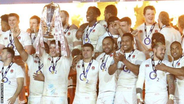 England celebrate winning the 2017 Six Nations