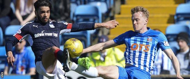 Faissal El Bakhtaoui challenges Luke Hendrie