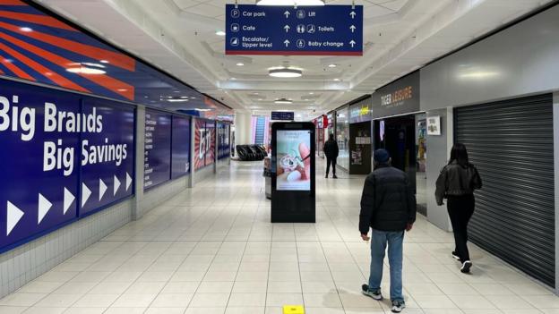 plan-for-flats-above-hull-s-prospect-shopping-centre-are-approved-bbc
