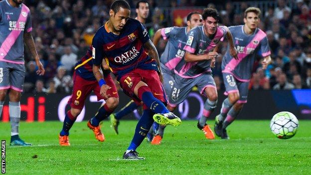 Neymar scores his second penalty for Barcelona against Rayo Vallecano