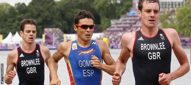 Alistair and Jonny Brownlee compete in the 2012 Olympics alongside Spain's Javier Gomez