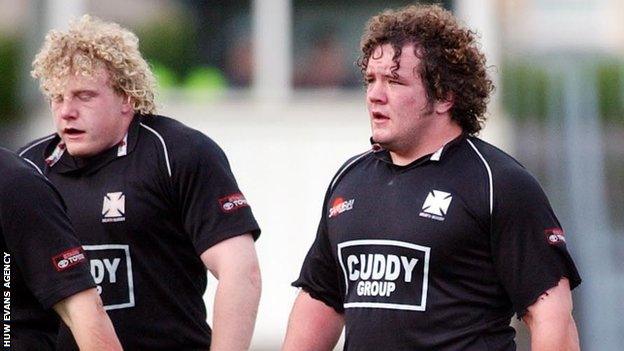 Adam Jones (right) and Duncan Jones playing for Neath in May, 2003