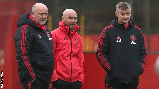 Mark Dempsey (centre) with Mike Phelan and Ole Gunnar Solskjaer