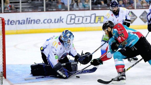 The Belfast Giants gained speedy revenge over the Coventry Blaze