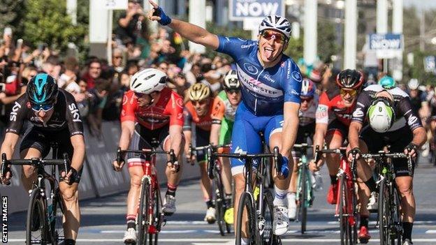 Marcel Kittel (centre) wins from Elia Viviani (left) and Mark Cavendish (right)