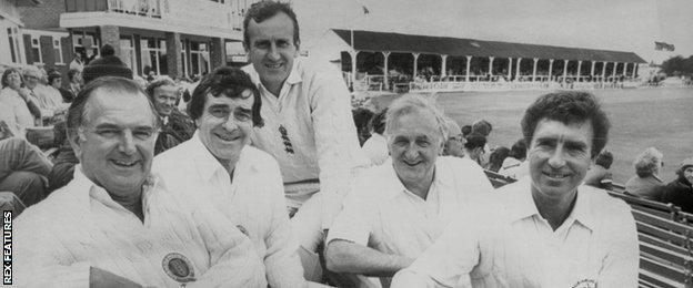 Tom Graveney, with Fred Trueman, Ted Dexter, Don Brennan and Fred Titmus