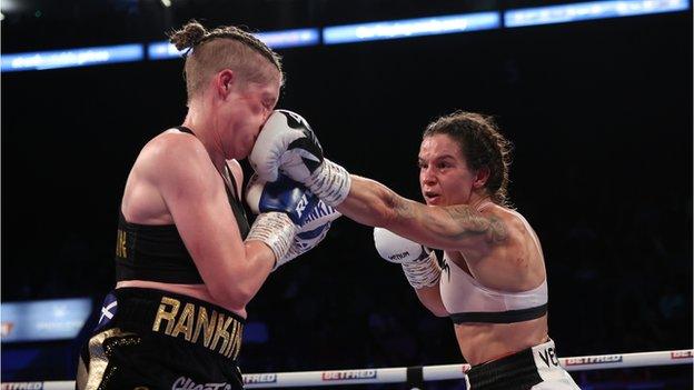 Terri Harper (right) was dominant throughout the bout