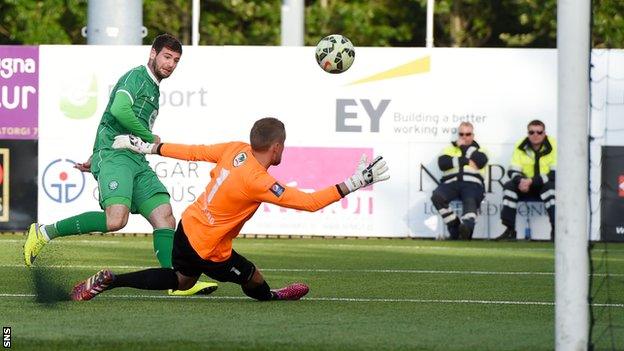 Nadir Ciftci misses a chance against Stjarnan