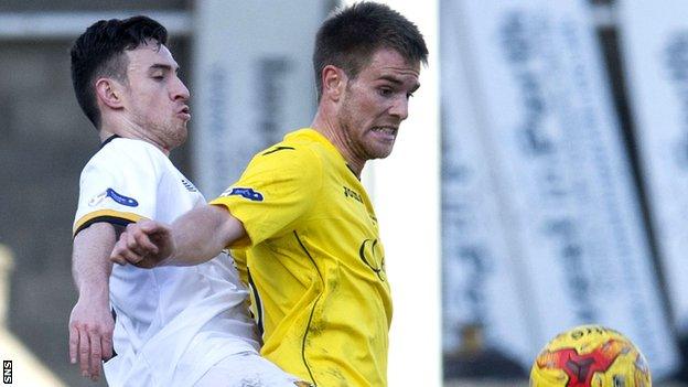 Kyle Jacobs (right) has signed for Queen of the South along with Dale Hilson and Jordan Marshall