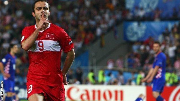 Semih Senturk celebrates scoring against Croatia at Euro 2008