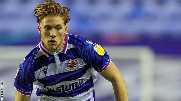 Lewis Gibson in action for Reading