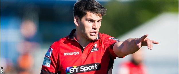 Sam Hidalgo-Clyne makes a point playing for Edinburgh