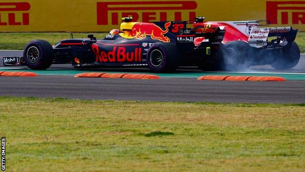 Max Verstappen and Sebastian Vettel go wheel-to-wheel at the Mexican Grand Prix in 2018