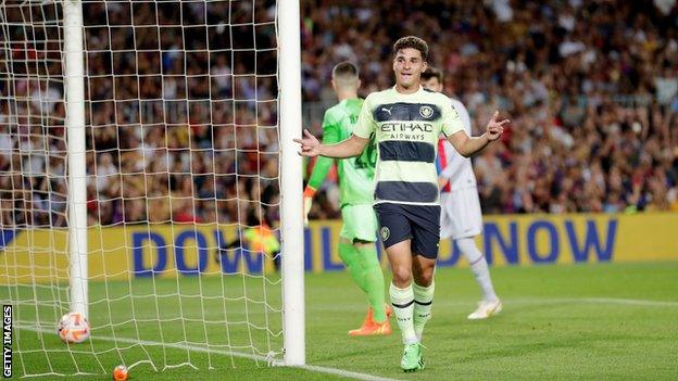 Julian Alvarez celebrates his goal against Barcelona