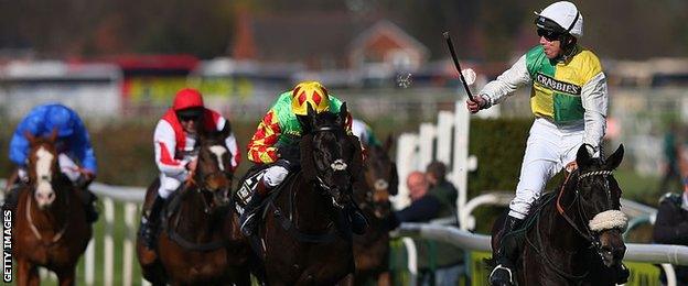 Many Clouds wins the 2015 Grand National