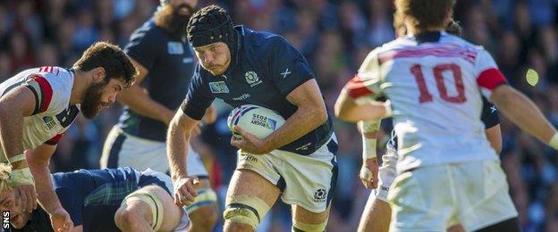 Tim Swinson carries for Scotland