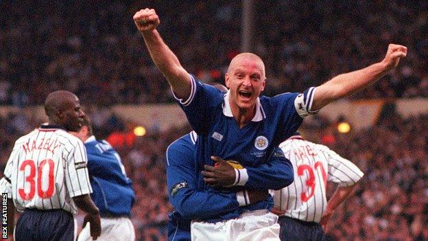 Matt Elliott celebrates scoring in the 2000 League Cup final - Leicester's last Wembley cup final appearance