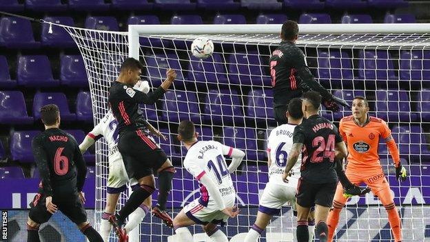 Casemiro (second left)