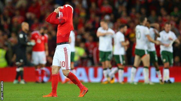 Aaron Ramsey dejected after defeat