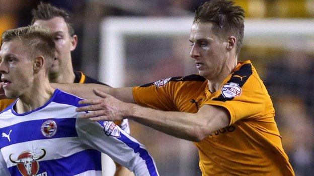 Wolves midfielder Dave Edwards