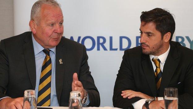 Bill Beaumont and vice-chairman Agustin Pichot