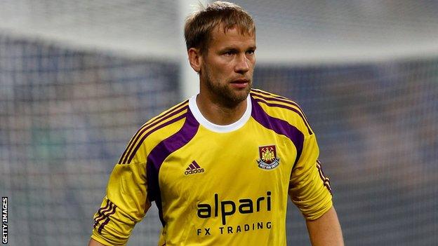 Jussi Jaaskelainen West Ham United