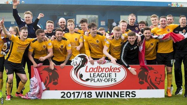 Stenhousemuir players celebrate promotion