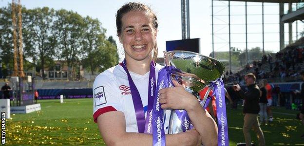 England centre Emily Scarratt