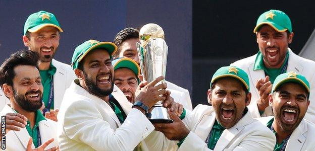 Pakistan with the Champions Trophy in England in 2017