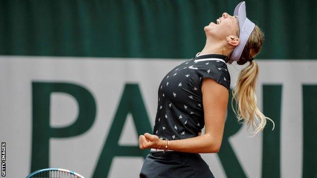 Amanda Anisimova celebrates winning