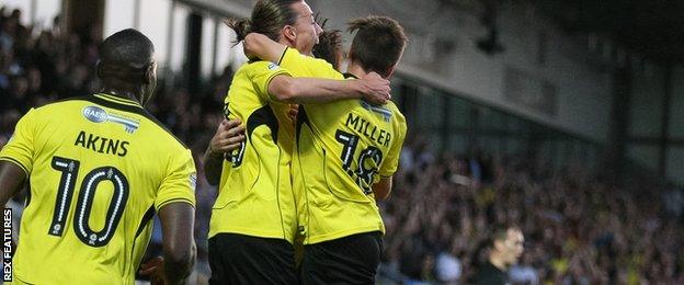 Burton players celebrate goal against Derby