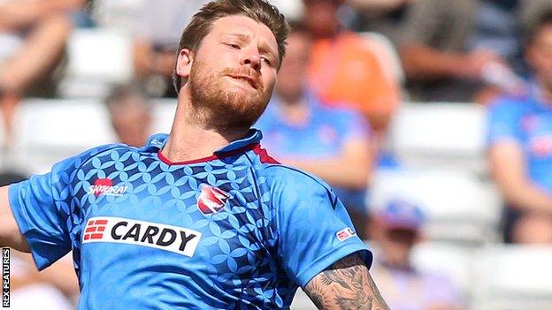 Matt Coles in action for Kent in the One-Day Cup