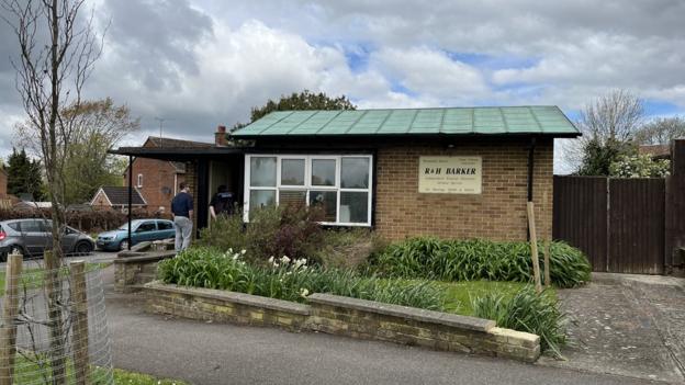 Funeral directors R&H Barker investigated by police - BBC News
