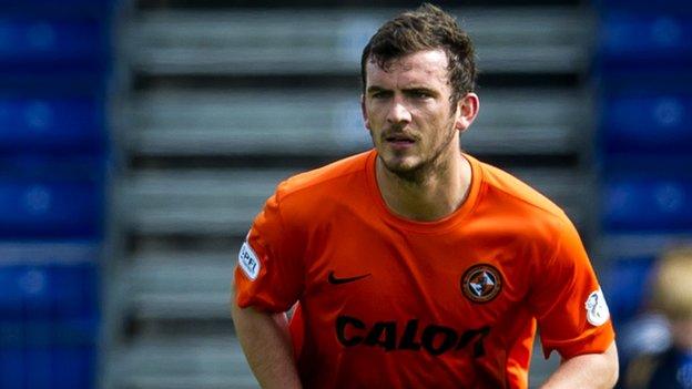 Gavin Gunning in action for Dundee United