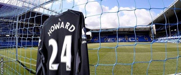 Tim Howard's shirt