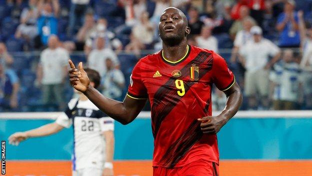 Romelu Lukaku celebrating scoring