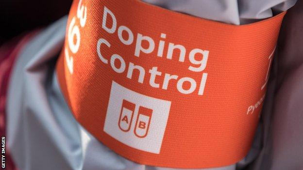 Doping armband