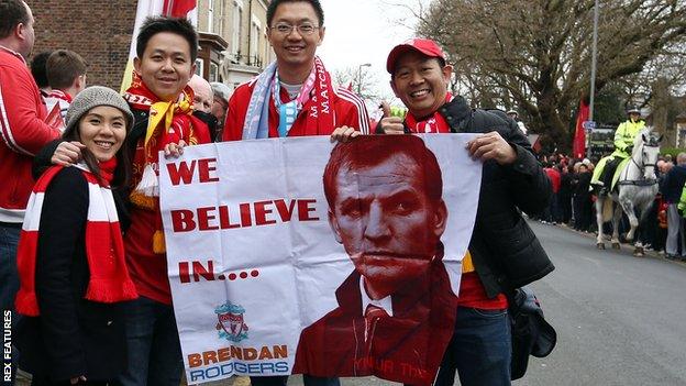 Liverpool fans holding a banner in support of Brendan Rodgers in April 2014