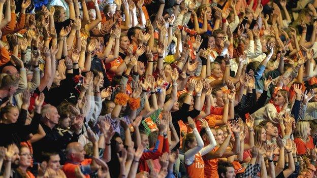 Dutch volleyball fans