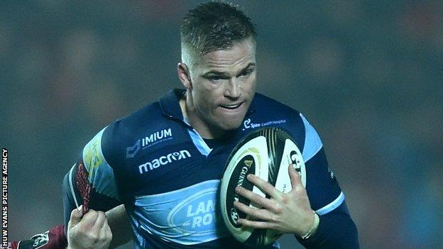 Gareth Anscombe in action for Cardiff Blues